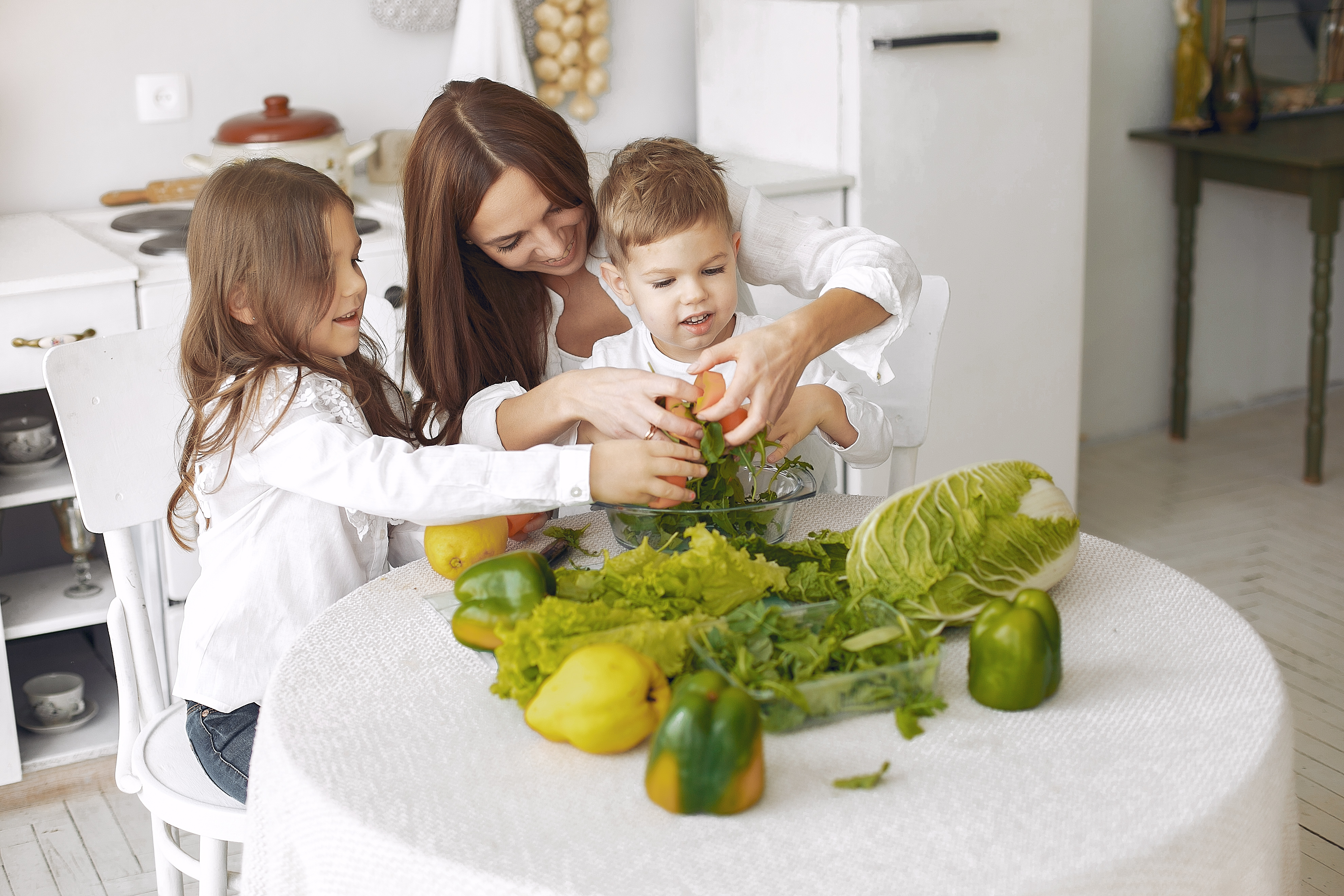 10 Essential Tips to Keep Your Child Healthy All Year Round